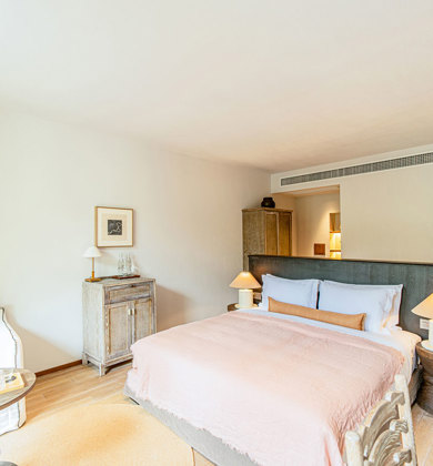 SUPERIOR ROOM (PHASE II)
