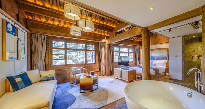 JUNIOR SUITES