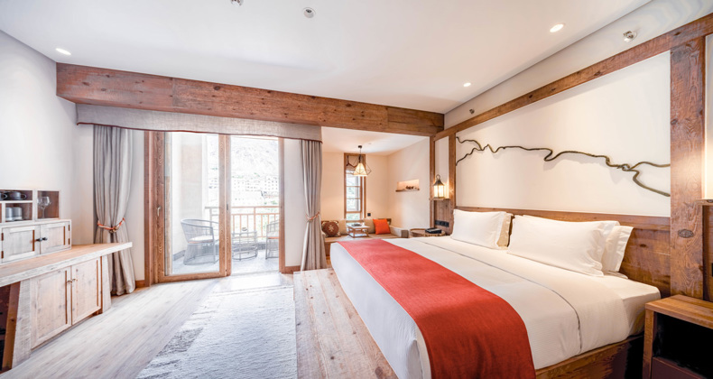 SUPERIOR KING ROOMS