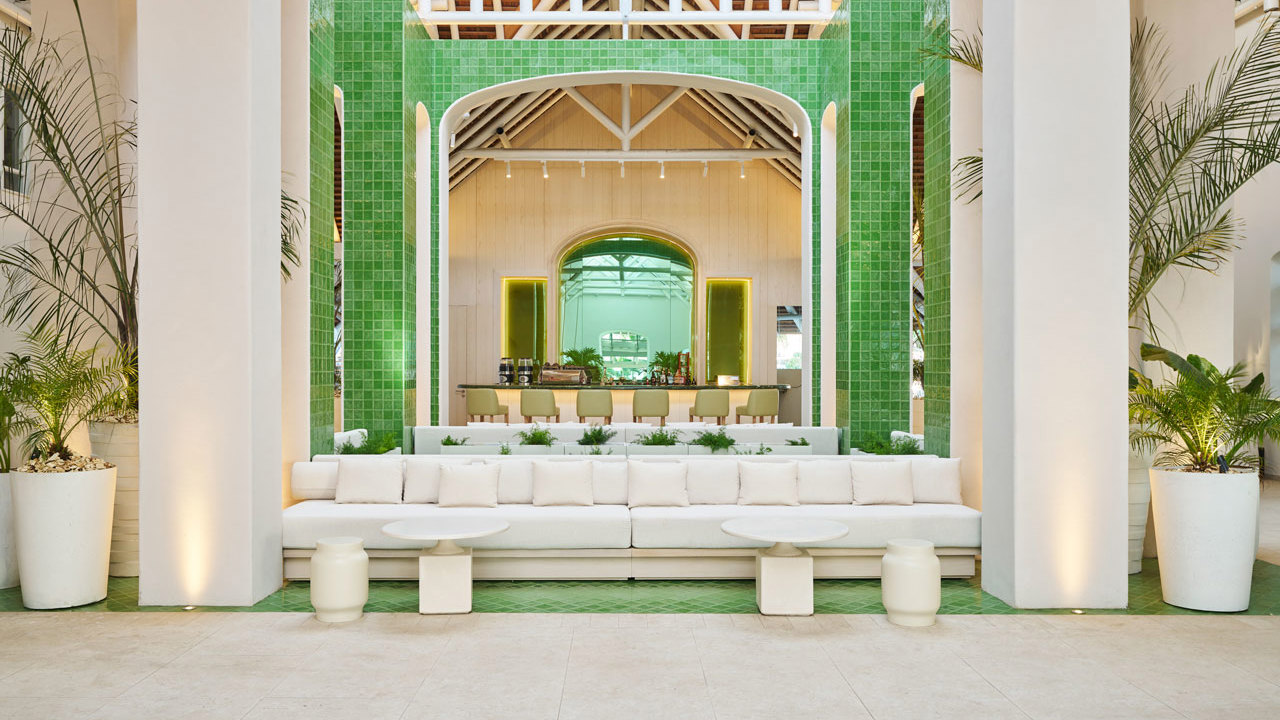 Maison LUX*